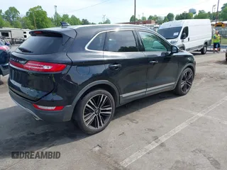 2017 Lincoln MKC Reserve with VIN 5LMTJ3DH9HUL21768, listed as a IAAI auction lot 42081970 with 84,798 mi miles and . Bid and sale history available at DreamBid. Image 4.