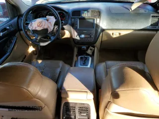 2006 Acura MDX Touring w/Navi with VIN 2HNYD18886H524583, listed as a Copart auction lot 88972425 with 193,778 mi miles and Salvage Title. Bid and sale history available at carsss.com. Image 8.
