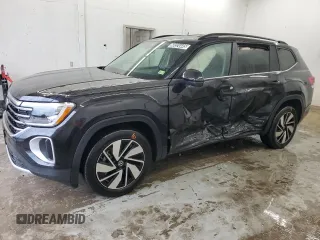 2025 Volkswagen Atlas SE z VIN 1V2HR2CA1SC500760, wystawiony jako Copart lot #60324445 z przebiegiem 25 975 mil mil oraz Czysty tytuł • Clean title. Historia ofert i sprzedaży dostępna na DreamBid. Obrazek 1.