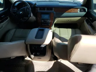 2008 Chevrolet Suburban LT with VIN 1GNFC16058J218236, listed as a Copart auction lot 75555554 with 103,718 mi miles and Salvage Title. Bid and sale history available at carsss.com. Image 8.
