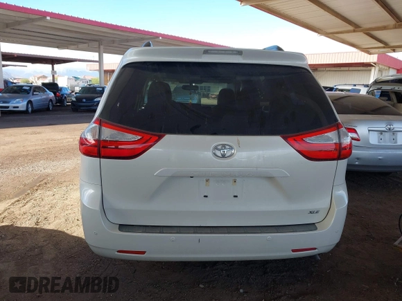 2016 Toyota Sienna XLE с VIN 5TDYK3DC0GS762593, выставлен на аукционе IAAI как лот 41769173 с пробегом 71 869 миль миль и . История ставок и продаж доступна на DreamBid. Изображение 16.