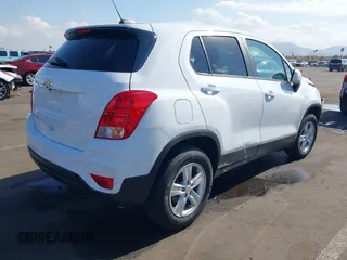 2019 Chevrolet Trax LS with VIN 3GNCJNSB9KL357213, listed as a IAAI auction lot 41437858 with 74,589 mi miles. Bid and sale history available at carsss.com. Image 4.