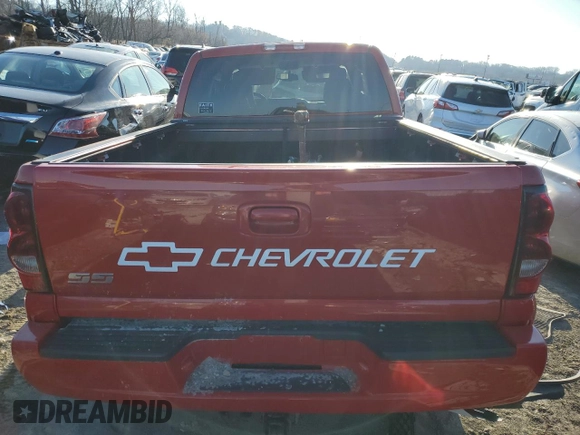 2004 Chevrolet Silverado SS z VIN 2GCEK19N941283609, wystawiony jako Copart lot #83669554 z przebiegiem 132 832 mil mil oraz Szkoda całkowita • Salvage title. Historia ofert i sprzedaży dostępna na DreamBid. Obrazek 6.