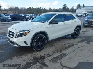 2015 Mercedes-Benz GLA-Class GLA 250 with VIN WDCTG4GB2FJ037944, listed as a IAAI auction lot 41417519 with 46,817 mi miles. Bid and sale history available at carsss.com. Image 17.