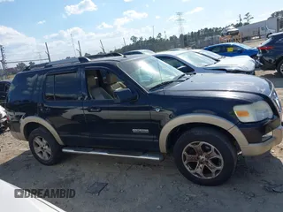 2007 Ford Explorer Eddie Bauer z VIN 1FMEU74887UA47357, wystawiony jako IAAI lot #42171969 z przebiegiem 213 934 mil mil oraz . Historia ofert i sprzedaży dostępna na DreamBid. Obrazek 13.