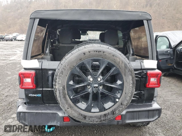2024 Jeep Wrangler Sahara с VIN 1C4RJXP60RW257385, выставлен на аукционе Copart как лот 52192275 с пробегом 20 899 миль миль и Списание • Salvage title. История ставок и продаж доступна на DreamBid. Изображение 6.