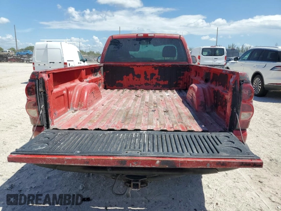 2005 Chevrolet Silverado 1500 Work Truck z VIN 1GCEC14X65Z139112, wystawiony jako Copart lot #61029675 z przebiegiem 167 947 mil mil oraz Czysty tytuł • Clean title. Historia ofert i sprzedaży dostępna na DreamBid. Obrazek 6.