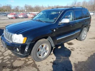 2006 Jeep Grand Cherokee Overland with VIN 1J8HR682X6C323876, listed as a IAAI auction lot 41478143 with 156,075 mi miles. Bid and sale history available at carsss.com. Image 2.