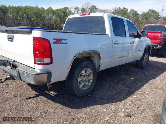 2011 GMC Sierra 1500 SLE with VIN 3GTP1VE00BG372003, listed as a IAAI auction lot 41580501 with 261,224 mi miles. Bid and sale history available at carsss.com. Image 4.