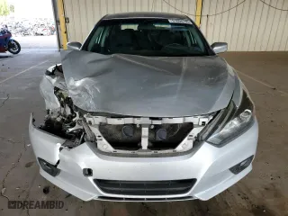 2017 Nissan Altima 2.5 SR with VIN 1N4AL3AP6HN331419, listed as a Copart auction lot 51098745 with 92,332 mi miles and Salvage Title. Bid and sale history available at carsss.com. Image 5.