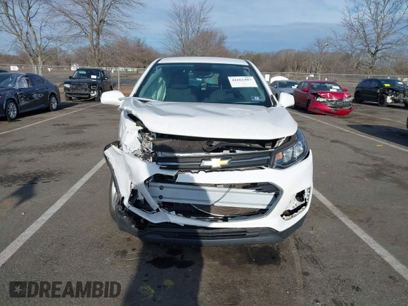 2019 Chevrolet Trax LS with VIN 3GNCJNSB5KL242561, listed as a IAAI auction lot 41662487 with 38,209 mi miles. Bid and sale history available at carsss.com. Image 12.