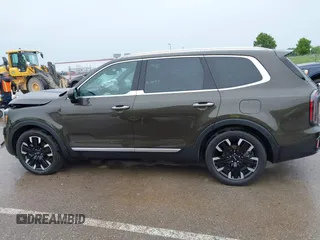 2024 Kia Telluride SX Prestige X-Pro with VIN 5XYP5DGCXRG530586, listed as a IAAI auction lot 42225560 with 7,880 mi miles and . Bid and sale history available at DreamBid. Image 14.