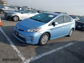 2013 Toyota Prius Plug-In with VIN JTDKN3DP2D3043732, listed as a IAAI auction lot 41457433 with 61,575 mi miles. Bid and sale history available at carsss.com. Image 17.