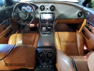 2014 Jaguar XJ with VIN SAJWA2GTXEMV72147, listed as a Copart auction lot 44854485 with 103,814 mi miles and Salvage Title. Bid and sale history available at DreamBid. Image 8.