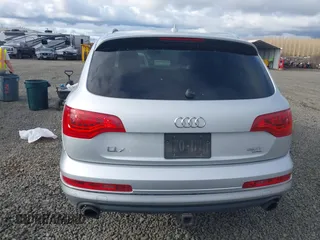 2014 Audi Q7 3.0T Premium Plus with VIN WA1LGAFE0ED015237, listed as a IAAI auction lot 41671129 with 114,410 mi miles. Bid and sale history available at carsss.com. Image 17.