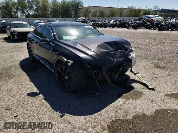 2019 Volkswagen Arteon SEL R-Line z VIN WVWSR7AN3KE025157, wystawiony jako Copart lot #66847823 z przebiegiem 60 973 mil mil oraz . Historia ofert i sprzedaży dostępna na DreamBid. Obrazek 10.