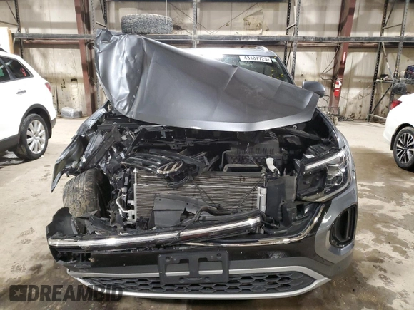2024 Volkswagen Atlas SE z VIN 1V2KE2CA1RC200714, wystawiony jako Copart lot #43187725 z przebiegiem Nie podano mil oraz Szkoda całkowita • Salvage title. Historia ofert i sprzedaży dostępna na DreamBid. Obrazek 5.