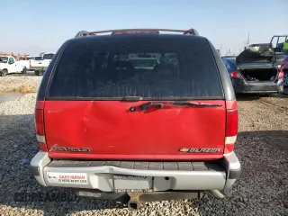 1995 Chevrolet Blazer z VIN 1GNDT13W4S2243226, wystawiony jako Copart lot #81429904 z przebiegiem 1 757 497 mil mil oraz Szkoda całkowita • Salvage title. Historia ofert i sprzedaży dostępna na DreamBid. Obrazek 6.