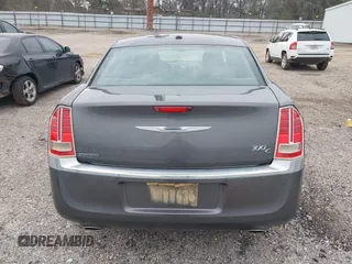 2014 Chrysler 300 with VIN 2C3CCAET3EH280310, listed as a IAAI auction lot 41664105 with 92,316 mi miles. Bid and sale history available at carsss.com. Image 17.
