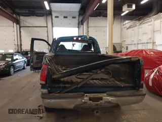 2000 Ford F-250 XL with VIN 1FTNX21F5YEE22098, listed as a IAAI auction lot 40899007 with 254,361 mi miles and . Bid and sale history available at DreamBid. Image 6.