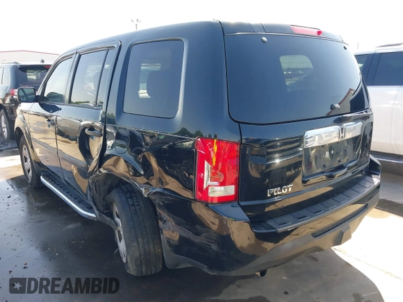 2015 Honda Pilot LX with VIN 5FNYF3H29FB016474, listed as a IAAI auction lot 41976782 with 200,692 mi miles and . Bid and sale history available at carsss.com. Image 3.