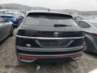 2020 Volkswagen Atlas S with VIN 1V2AC2CA4LC201204, listed as a Copart auction lot 43347835 with 67,236 mi miles and Salvage title. Bid and sale history available at DreamBid. Image 6.