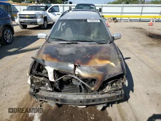 2001 Volvo V40 z VIN YV1VW29531F601362, wystawiony jako Copart lot #72295744 z przebiegiem Nie podano mil oraz Szkody całkowita. Historia ofert i sprzedaży dostępna na DreamBid. Obrazek 5.