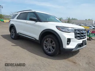 2025 Ford Explorer Active z VIN 1FMUK8DH3SGA67689, wystawiony jako IAAI lot #42134141 z przebiegiem 3 920 mil mil oraz . Historia ofert i sprzedaży dostępna na DreamBid. Obrazek 1.