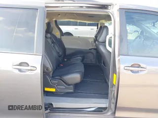2012 Toyota Sienna SE with VIN 5TDXK3DC3CS176184, listed as a IAAI auction lot 41508814 with 162,052 mi miles. Bid and sale history available at carsss.com. Image 8.