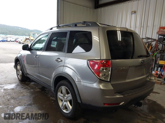 2009 Subaru Forester X with VIN JF2SH63619H731296, listed as a IAAI auction lot 42294036 with 184,739 mi miles and . Bid and sale history available at DreamBid. Image 3.