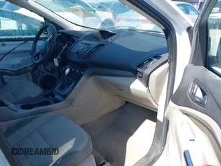 2013 Ford Escape SE with VIN 1FMCU9GX1DUD71994, listed as a IAAI auction lot 41748412 with 155,239 mi miles. Bid and sale history available at carsss.com. Image 5.