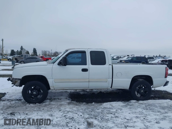 2004 Chevrolet Silverado 1500 with VIN 1GCEK19T44E162452, listed as a IAAI auction lot 41566130 with 222,817 mi miles and . Bid and sale history available at DreamBid. Image 15.