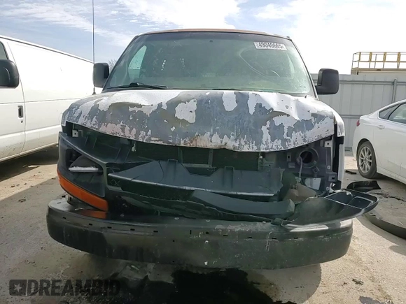 2003 Chevrolet Express Cargo z VIN 1GCHG35U531220101, wystawiony jako Copart lot #49040665 z przebiegiem 321 267 mil mil oraz Szkoda całkowita • Salvage title. Historia ofert i sprzedaży dostępna na DreamBid. Obrazek 11.