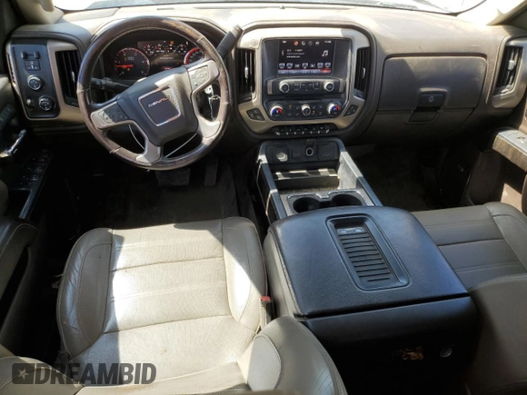 2016 GMC Sierra 3500HD Denali z VIN 1GT42YE80GF287355, wystawiony jako Copart lot #53024615 z przebiegiem 161 733 mil mil oraz Szkoda całkowita • Salvage title. Historia ofert i sprzedaży dostępna na DreamBid. Obrazek 8.