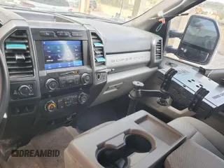 2020 Ford F-250 XL z VIN 1FT7X2B62LED95958, wystawiony jako IAAI lot #42555993 z przebiegiem 86 391 mil mil oraz . Historia ofert i sprzedaży dostępna na DreamBid. Obrazek 13.