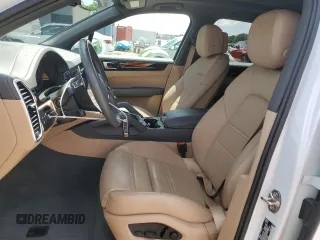 2023 Porsche Cayenne with VIN WP1AA2AY0PDA01300, listed as a Copart auction lot 56468895 with 32,576 mi miles and Salvage title. Bid and sale history available at DreamBid. Image 7.