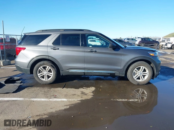 2023 Ford Explorer XLT with VIN 1FMSK7DH2PGB07995, listed as a IAAI auction lot 41518424 with 14,438 mi miles. Bid and sale history available at carsss.com. Image 13.