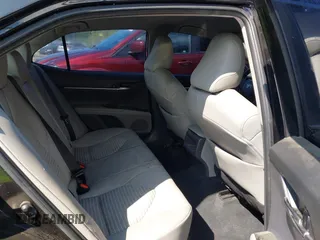 2022 Toyota Camry SE z VIN 4T1G11AK2NU499302, wystawiony jako IAAI lot #42233378 z przebiegiem 122 635 mil mil oraz . Historia ofert i sprzedaży dostępna na DreamBid. Obrazek 8.