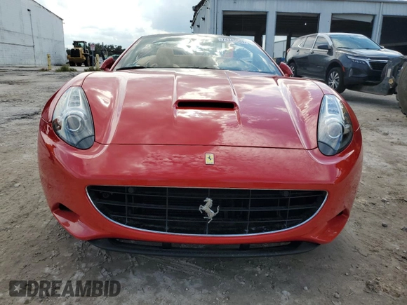2010 Ferrari California z VIN ZFF65LJA1A0169614, wystawiony jako Copart lot #74346564 z przebiegiem Nie podano mil oraz Szkody całkowita. Historia ofert i sprzedaży dostępna na DreamBid. Obrazek 5.