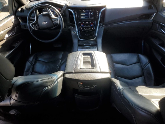 2018 Cadillac Escalade ESV Platinum z VIN 1GYS4KKJ4JR270516, wystawiony jako Copart lot #46444615 z przebiegiem 130 731 mil mil oraz Czysty tytuł • Clean title. Historia ofert i sprzedaży dostępna na DreamBid. Obrazek 8.
