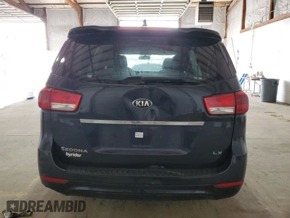 2015 Kia Sedona LX with VIN KNDMB5C10F6043899, listed as a Copart auction lot 53853005 with 152,788 mi miles and Clean Title. Bid and sale history available at DreamBid. Image 6.