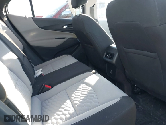2020 Chevrolet Equinox LT with VIN 3GNAXLEX8LS610434, listed as a IAAI auction lot 41431481 with 101,832 mi miles. Bid and sale history available at carsss.com. Image 8.