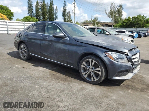 2016 Mercedes-Benz C 300 Luxury with VIN 55SWF4KB3GU135983, listed as a Copart auction lot 60228175 with 129,279 mi miles and Clean title. Bid and sale history available at DreamBid. Image 4.