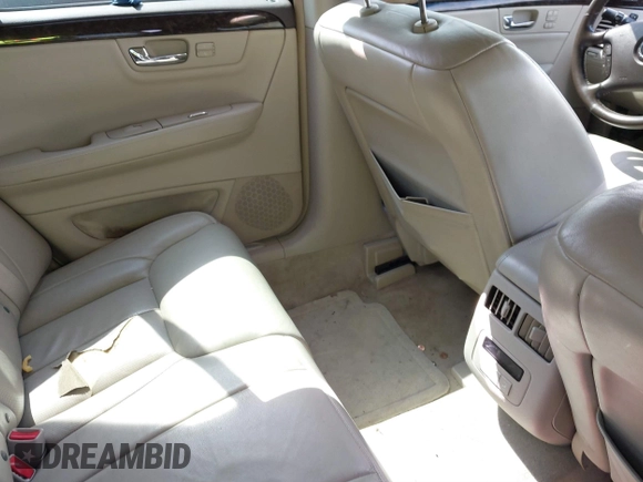 2010 Cadillac DTS w/1SC with VIN 1G6KD5EY3AU137889, listed as a IAAI auction lot 41799888 with 171,546 mi miles. Bid and sale history available at carsss.com. Image 8.