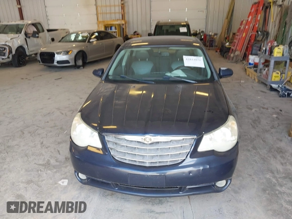 2007 Chrysler Sebring Limited с VIN 1C3LC66K87N549169, выставлен на аукционе IAAI как лот 42811071 с пробегом 232 042 миль миль и . История ставок и продаж доступна на DreamBid. Изображение 6.