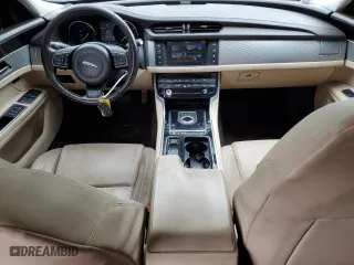 2017 Jaguar XF 20d Premium with VIN SAJBD4BN1HCY32312, listed as a Copart auction lot 53319825 with 101,569 mi miles and Clean Title. Bid and sale history available at carsss.com. Image 8.