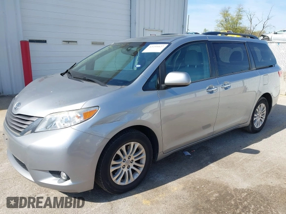 2017 Toyota Sienna XLE Auto Access Seat with VIN 5TDYZ3DC2HS832530, listed as a IAAI auction lot 42234427 with 73,877 mi miles and . Bid and sale history available at DreamBid. Image 17.