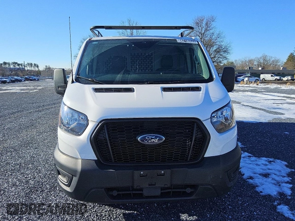2023 Ford Transit Cargo with VIN 1FTBR1Y82PKB80207, listed as a Copart auction lot 88218055 with 33,382 mi miles and Clean Title. Bid and sale history available at DreamBid. Image 5.
