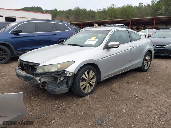 2008 Honda Accord Cpe LX-S with VIN 1HGCS12348A015080, listed as a IAAI auction lot 41569271 with 207,767 mi miles. Bid and sale history available at carsss.com. Image 2.