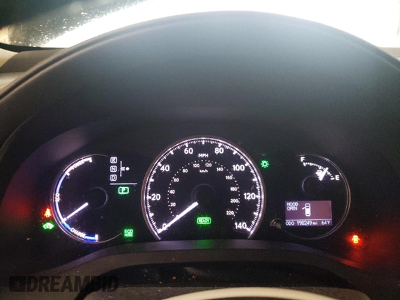 2013 Lexus CT 200h z VIN JTHKD5BH5D2168142, wystawiony jako Copart lot #56088715 z przebiegiem 198 249 mil mil oraz Szkoda całkowita • Salvage title. Historia ofert i sprzedaży dostępna na DreamBid. Obrazek 9.
